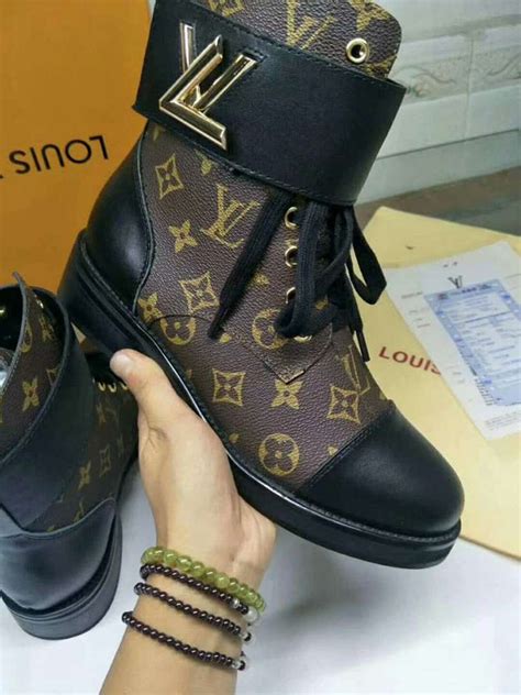 bota louis vuitton masculino|louise vuitton boots.